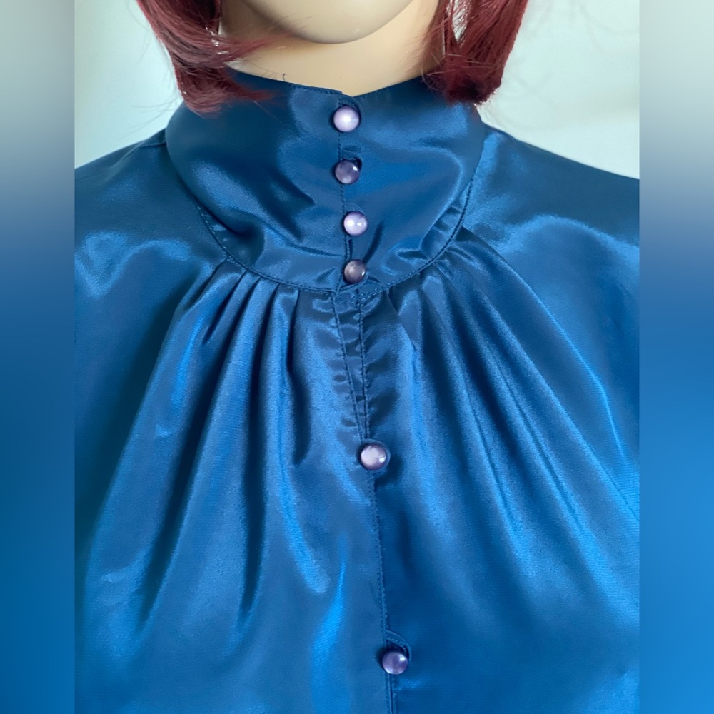 Kara vintage Blouse - Picture 12 of 16